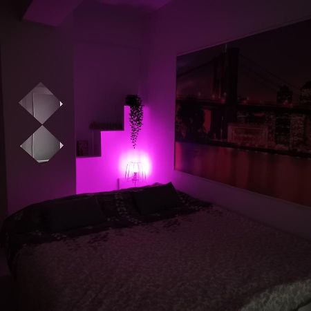 Iasi Jacuzzi Apartment A Eksteriør billede